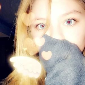 Meet your Posher, Makenzie